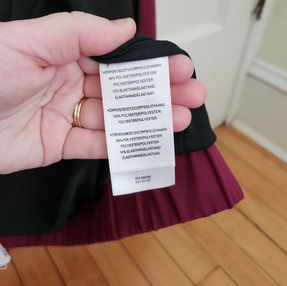 DKNY windbreaker - Picture 4 of 6